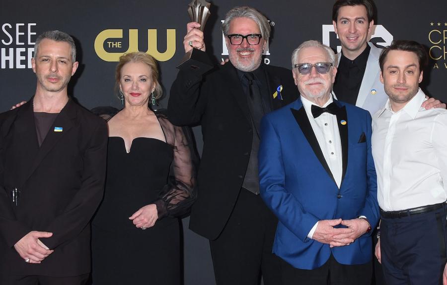 Scott Ferguson with cast members of HBO'S SUCCESSION at the Critics Choice Awards