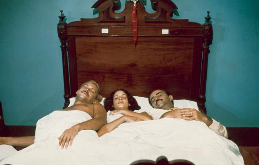 image from the film DONA FLOR AND HER TWO HUSBANDS