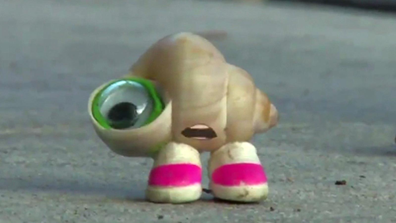 Scene from the film Marcel the Shell With Shoes On