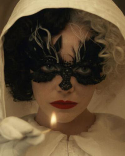 Image from the film CRUELLA