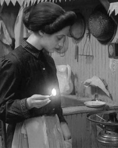 Image from the film HESTER STREET